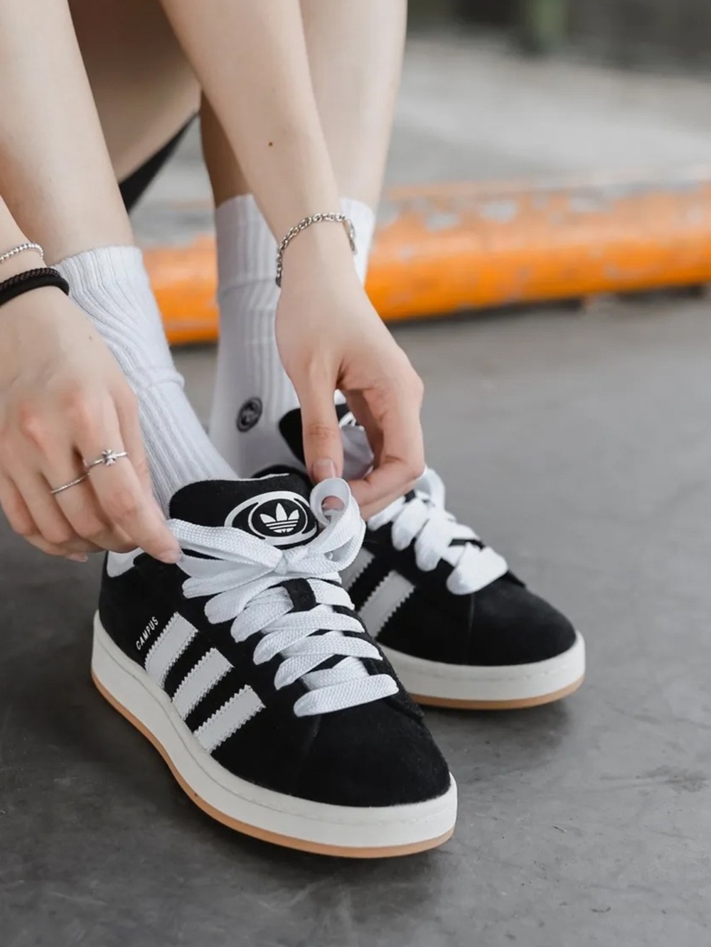 adidas Originals Campus Black with White Stripes 6.5youth / 7.5women